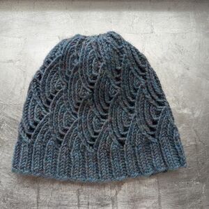 💙 🩵 Knit Beanie Scalloped handade hand knit no tags mohair wool